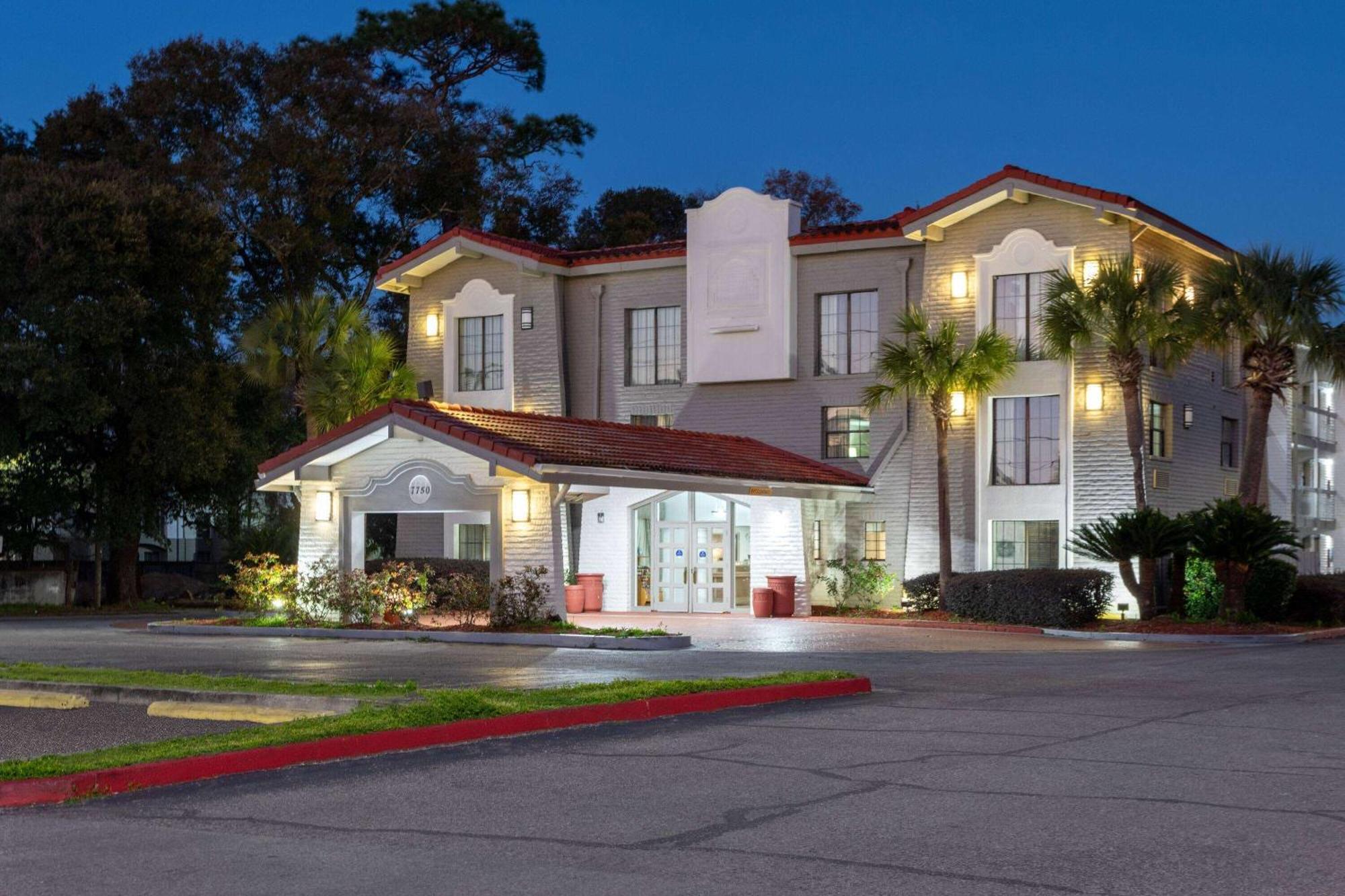 La Quinta By Wyndham Pensacola Hotel Ferry Pass