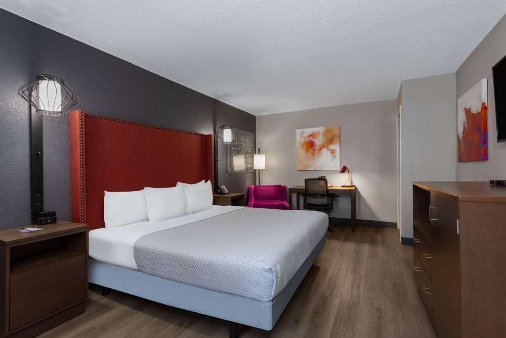 La Quinta By Wyndham Pensacola Hotel 3*