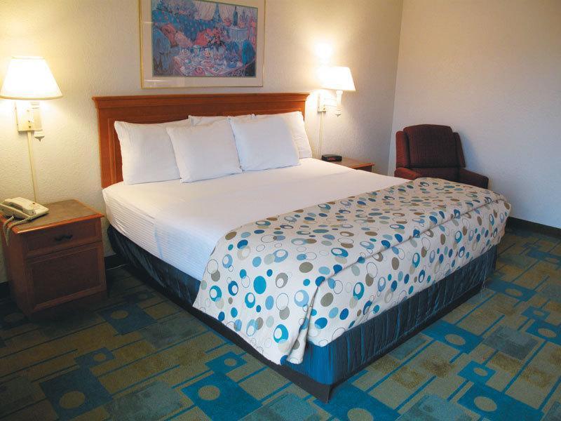 La Quinta By Wyndham Pensacola Hotel 3*